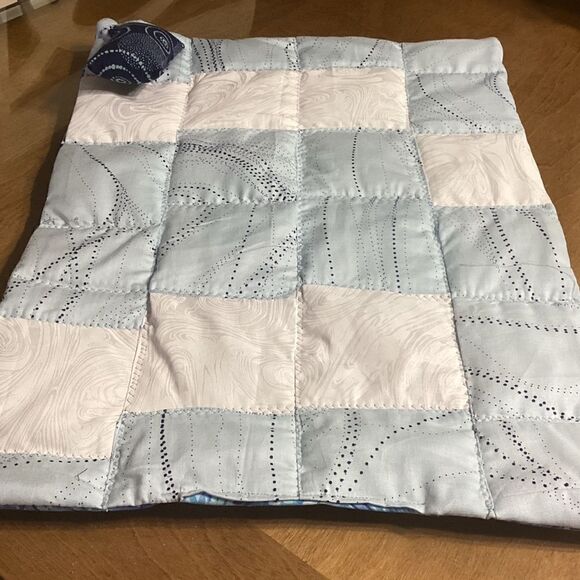 NWOT. Hand Crafted Reversible Quilted Stuffed Animal/Doll Quilt with Pillow - Picture 1 of 6